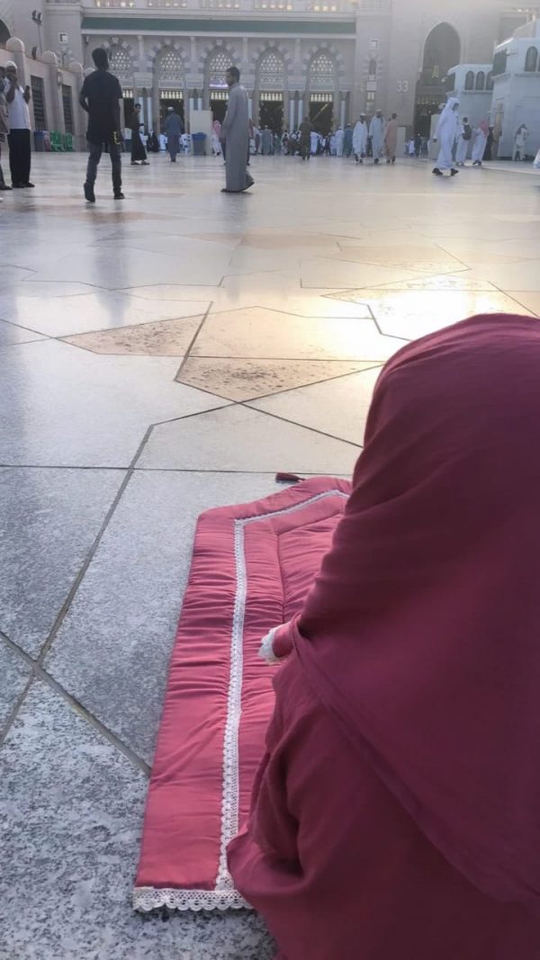 Tapis+tenue (collection binti) – Image 2